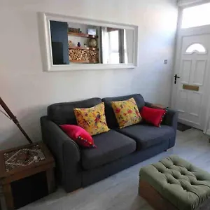  Holiday home Quirky Central House United Kingdom